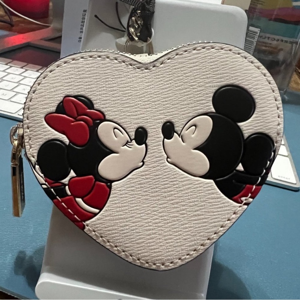 Disney X Kate Spade New York 3D Coin Purse NWT